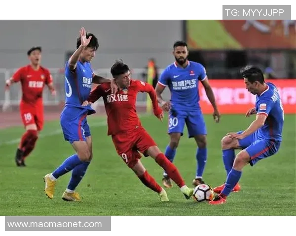 权健与重庆对决首发阵容揭晓谁将主宰这场激烈较量