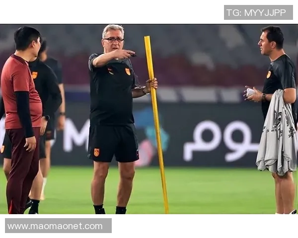 波斯波利与纳萨夫的巅峰对决揭示亚洲足球的魅力与竞争力