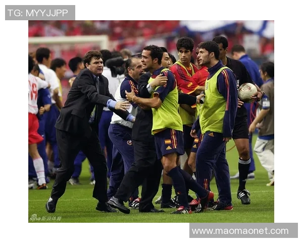 金士顿城与黑德堡的激烈对决揭示足球战术与团队精神的较量