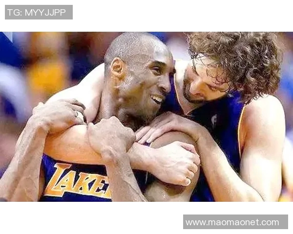 加内特与科比巅峰对决的经典比赛回顾与精彩瞬间分析