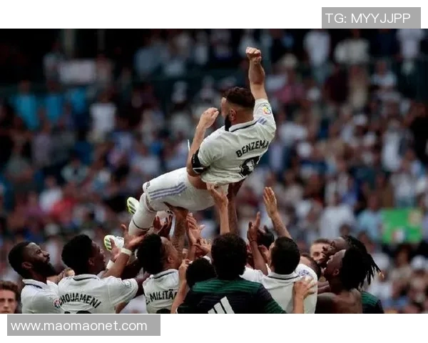 皇马逆转拜仁上演惊天大逆转本泽马加时赛绝杀成英雄