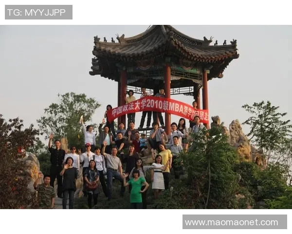 陈丽畅谈足球生涯背后的故事与成长历程MBA 陈丽畅谈足球生涯背后的故事与成长历程MBA