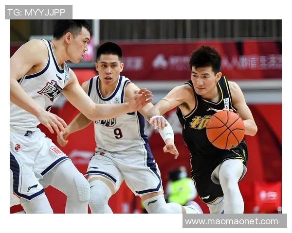 CBA精彩对决回顾广东队与同曦队的激烈较量全程录像分析