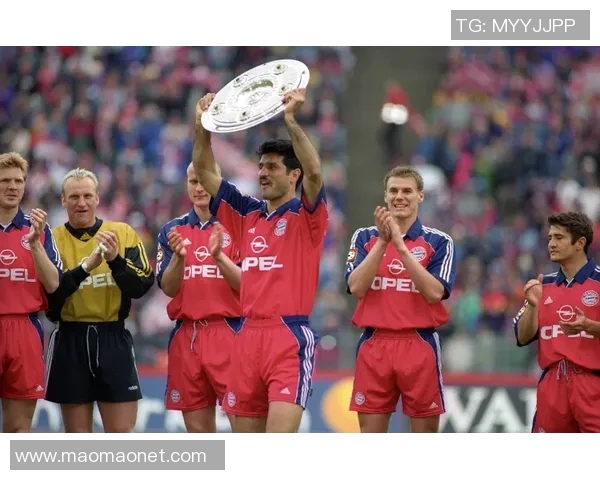 亨克与标准烈日激战正酣谁能在这场对决中笑到最后 亨克与标准烈日激战正酣谁能在这场对决中笑到最后