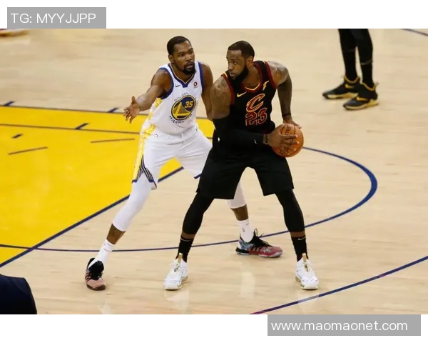 勇士与骑士总决赛历史战绩回顾及精彩瞬间分析