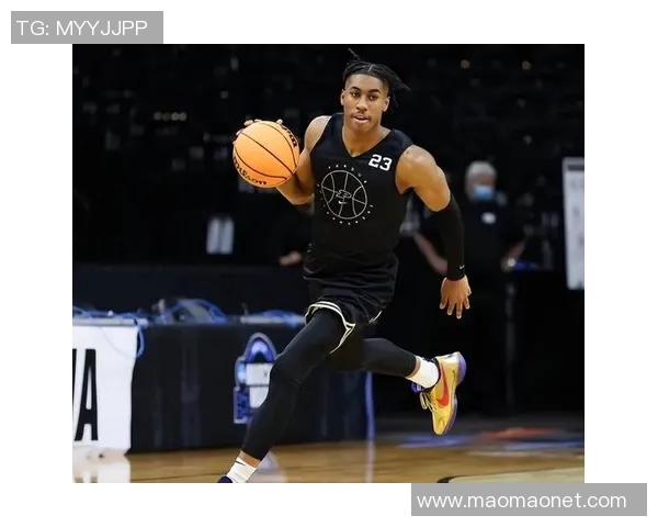 杰登艾维的篮球之路从大学明星到NBA新星的成长故事 杰登艾维的篮球之路从大学明星到NBA新星的成长故事