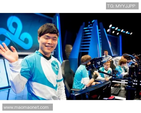 聚焦英雄联盟RNG团队协作的成功秘诀与战术分析MBA