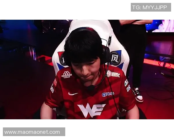 DOTA2热点分析FPX如何成功反击对手重夺优势